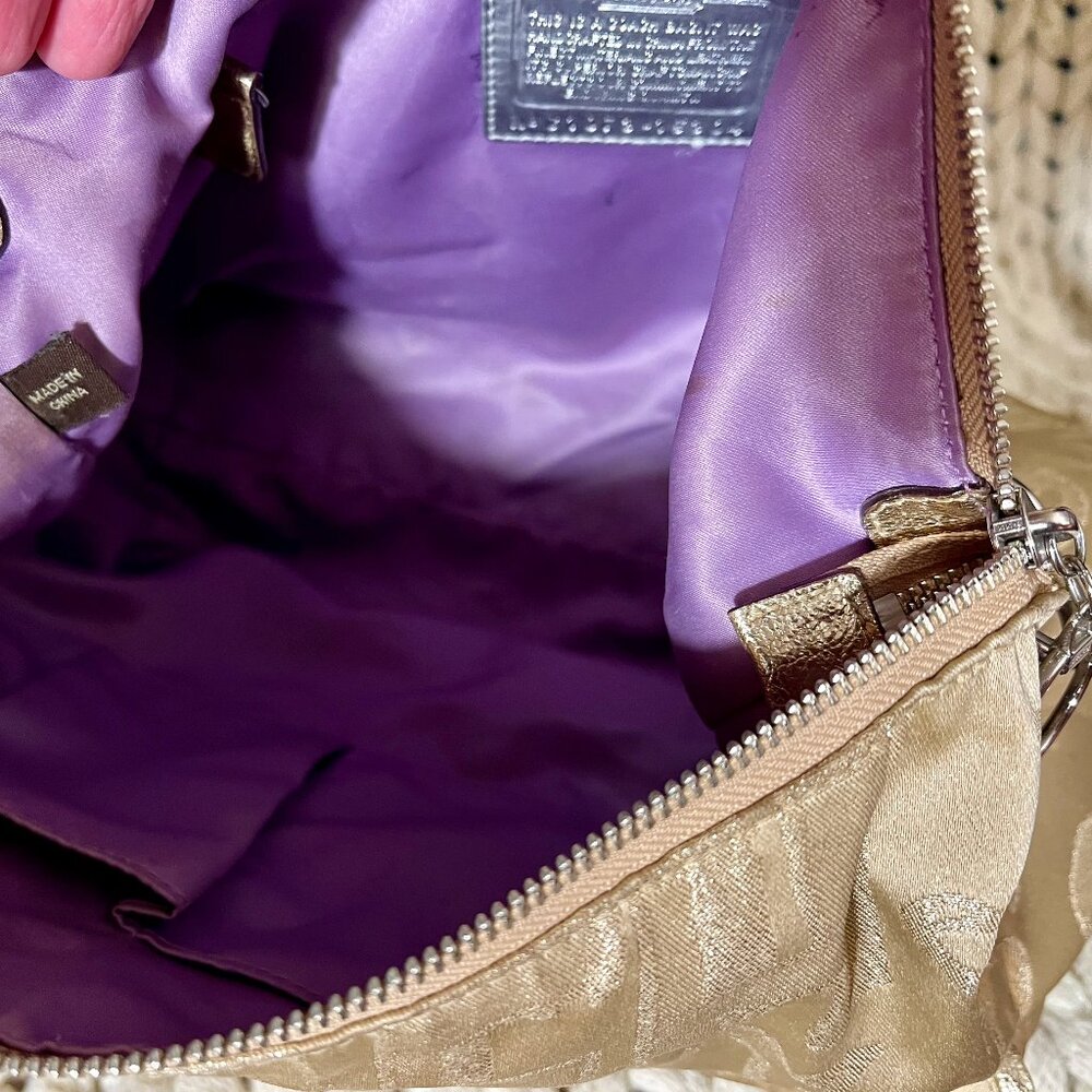 COACH Poppy Storypatch Sig/Gold/Metallic Bag - Picture 4 of 6